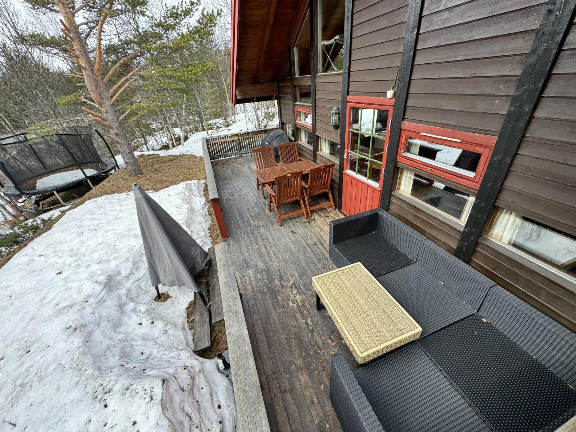 Koselig Hytte Med Usjenert Og Solrik Beliggenhet Geilo Esterno foto